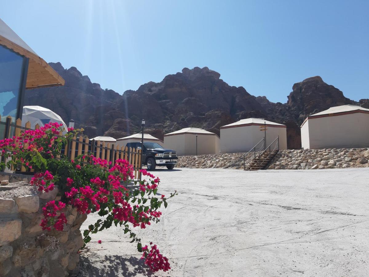 The Rock Camp Petra Hotel Vádi Músza Kültér fotó